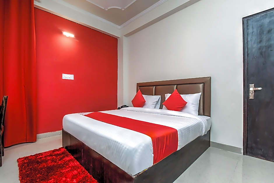 Apple Pie By OYO Rooms – Noida, DC