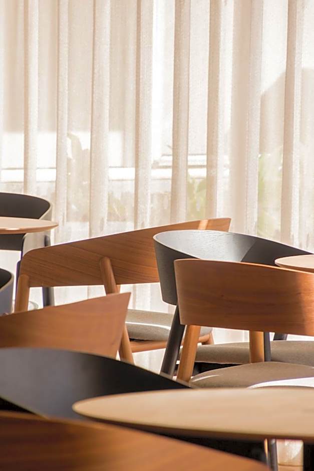 Hotel Girassol - Suite Hotel