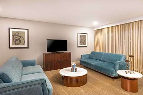 One-Bedroom Suite with King Bed Mobility Access Tub - Non-Smoking