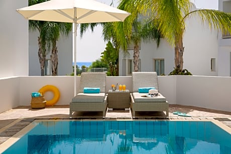 THREE-BEDRROM VILLA WITH PRIVATE POOL