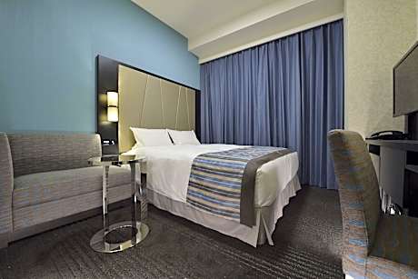 Premium Single Room - Non-Smoking, Without Transit Area