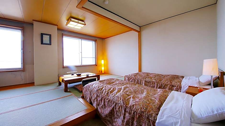 Lake Side Hotel Minatoya