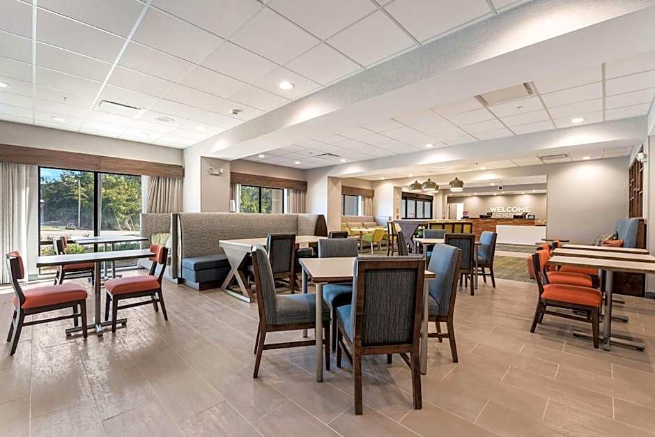 Hampton Inn By Hilton Batesville, AR