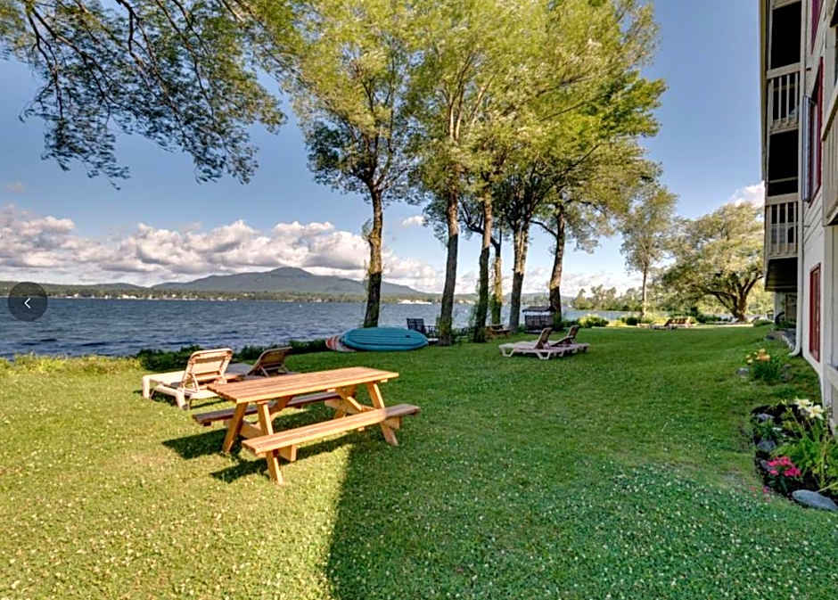 Magog Waterfront Condo