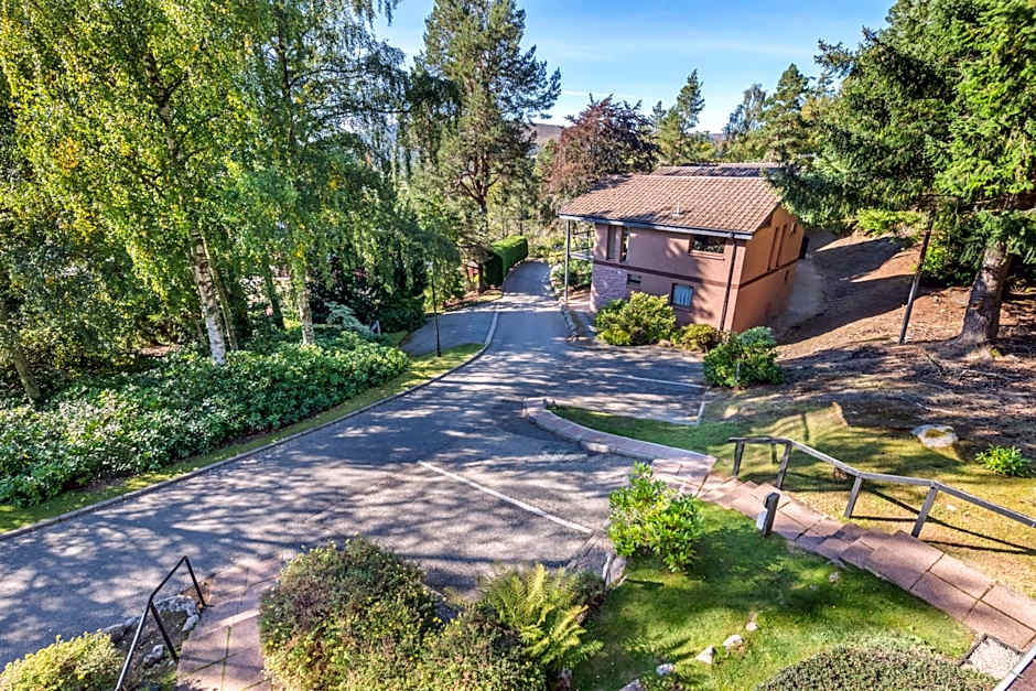 The Lodges at Craigendarroch Country Club