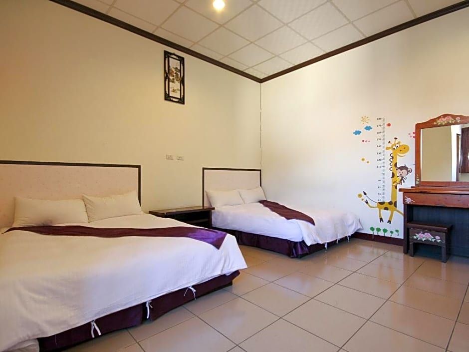 Sun Moon Lake Sunflower House