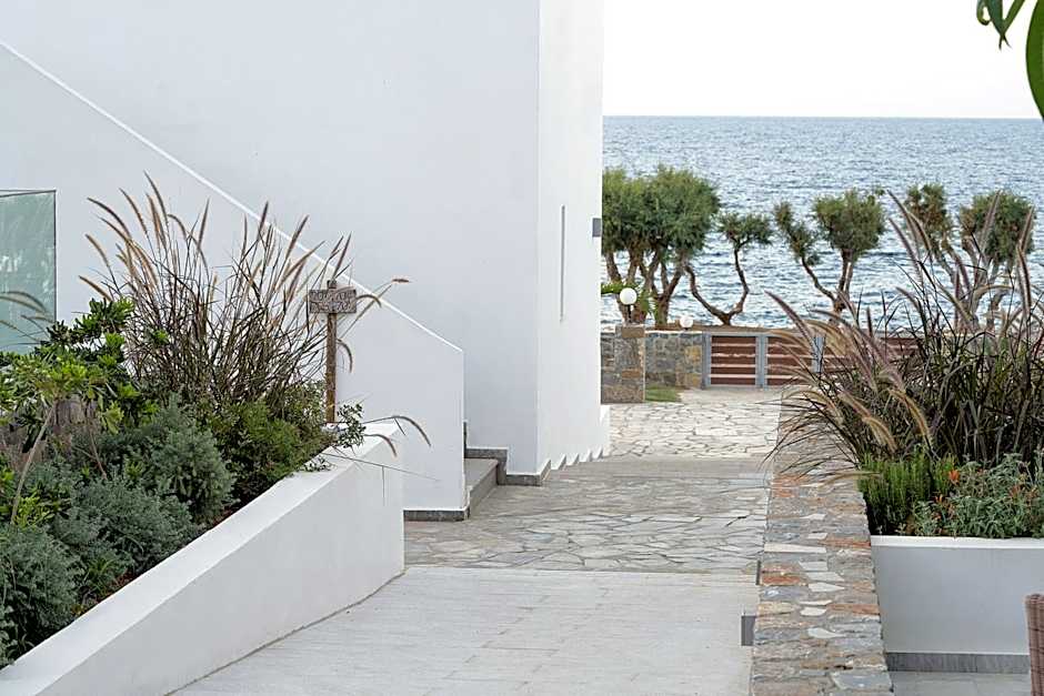 Maritimo Beach Hotel