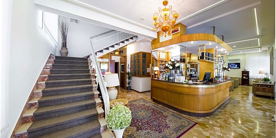 Hotel Touring