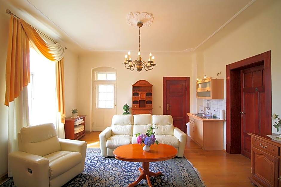 Hotel-Appartement-Villa Ulenburg