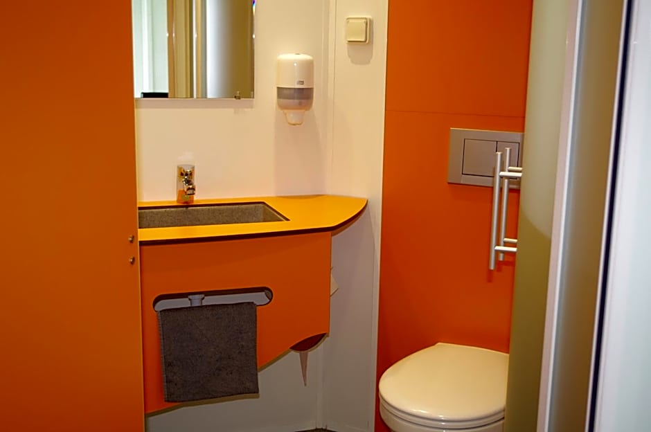 Kyriad Direct Saintes (ex Balladins)