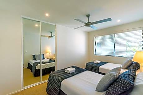 One-Bedroom Apartment - Water Front