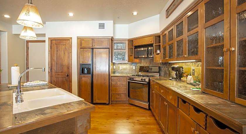 Lodges At Deer Valley