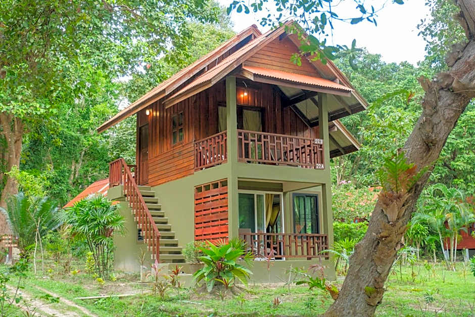 Photo 1 of 10 of Bungalow, Sea View