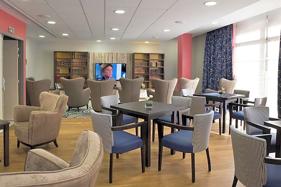 Domitys Le Ruban d'Azur résidence services séniors