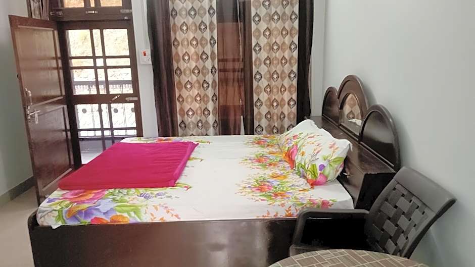 Hotel Sach Pass