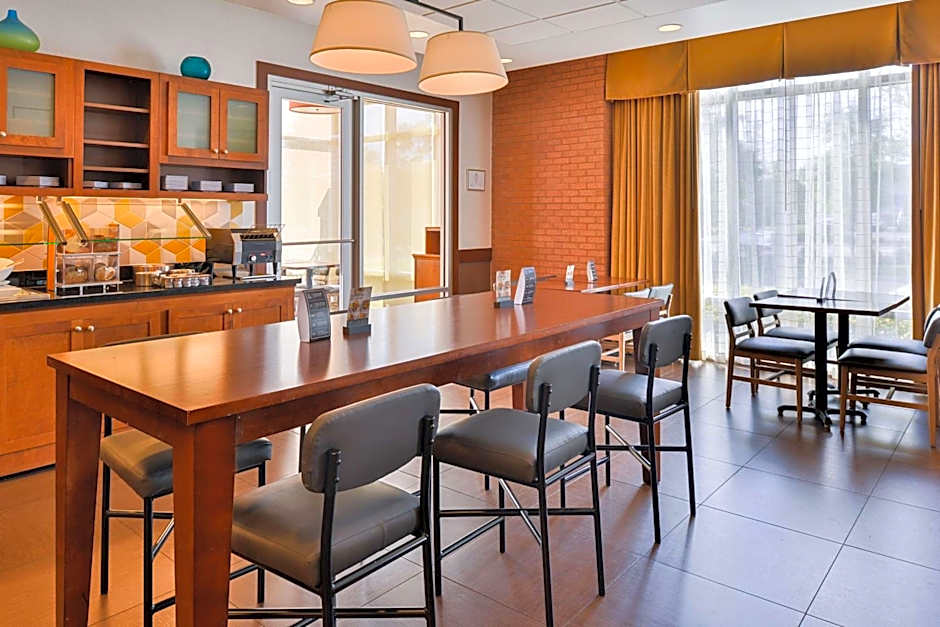 Hyatt Place Chesapeake/Greenbrier