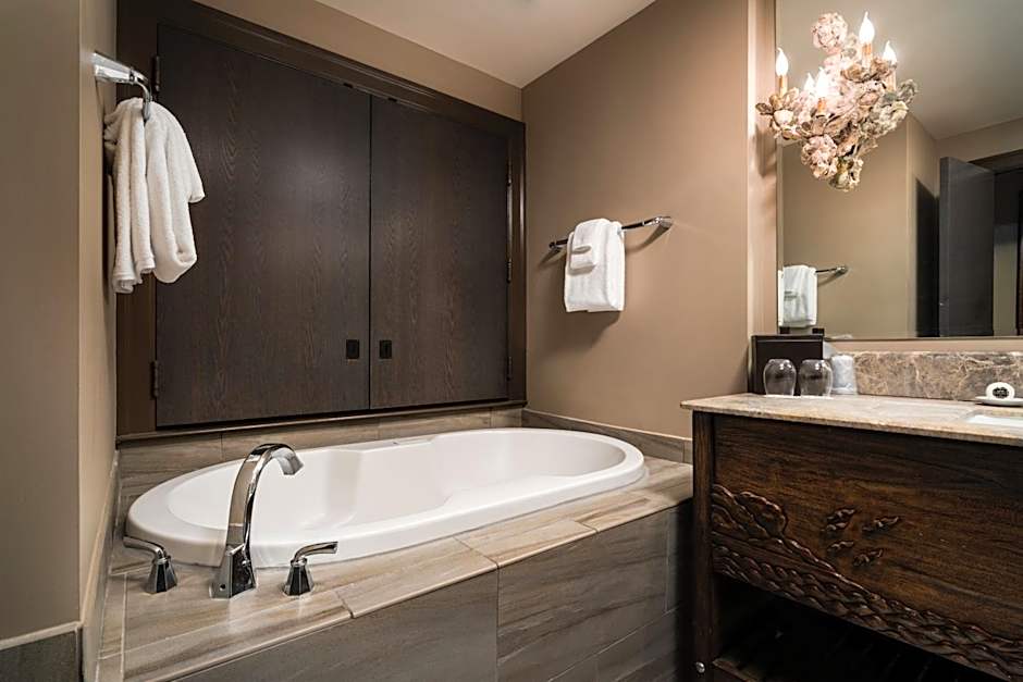 The Bohemian Hotel Savannah Riverfront, Autograph Collection by Marriott