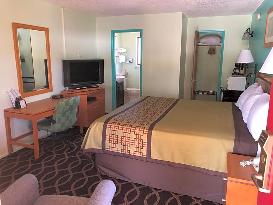 Klamath Motor Lodge