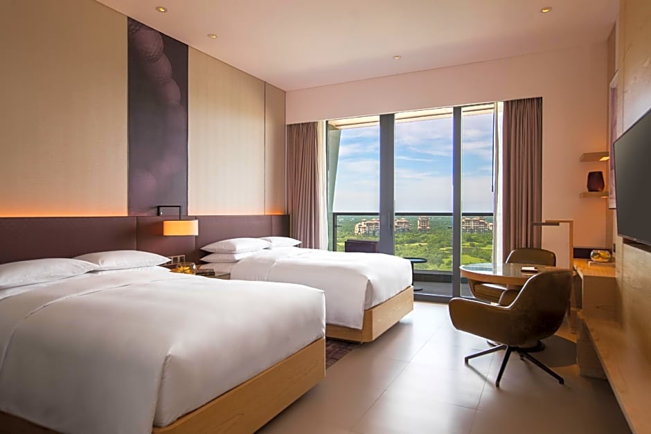 Renaissance by Marriott Haikou Hotel