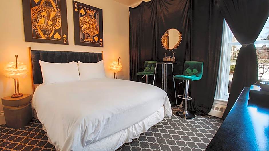 Photo 1 of 4 of Small Double Room