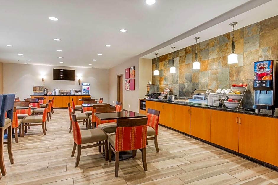 Comfort Suites Fairview Heights