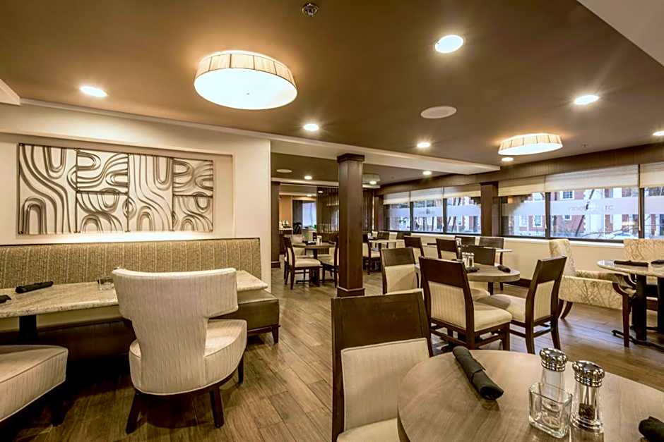 DoubleTree By Hilton Montgomery Downtown