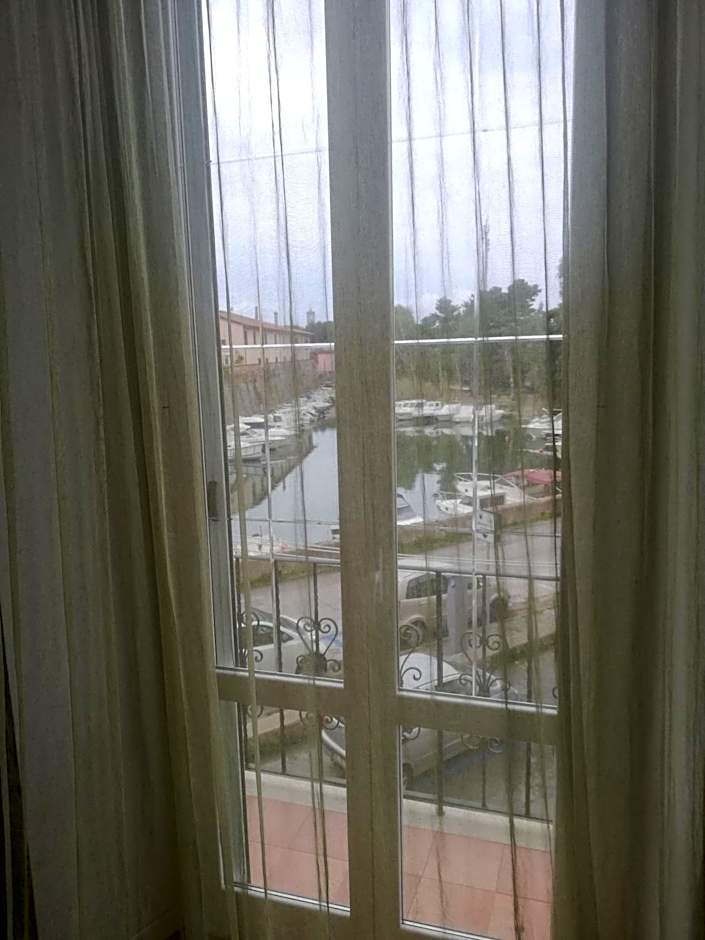 Dogana d'Acqua Rooms & Art