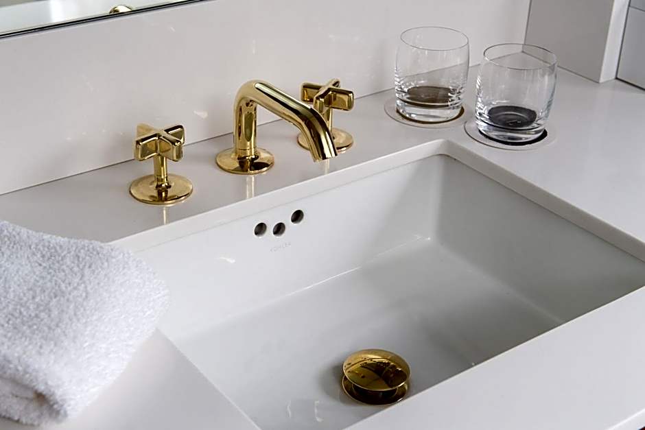 Hi-Lo Hotel, Autograph Collection by Marriott