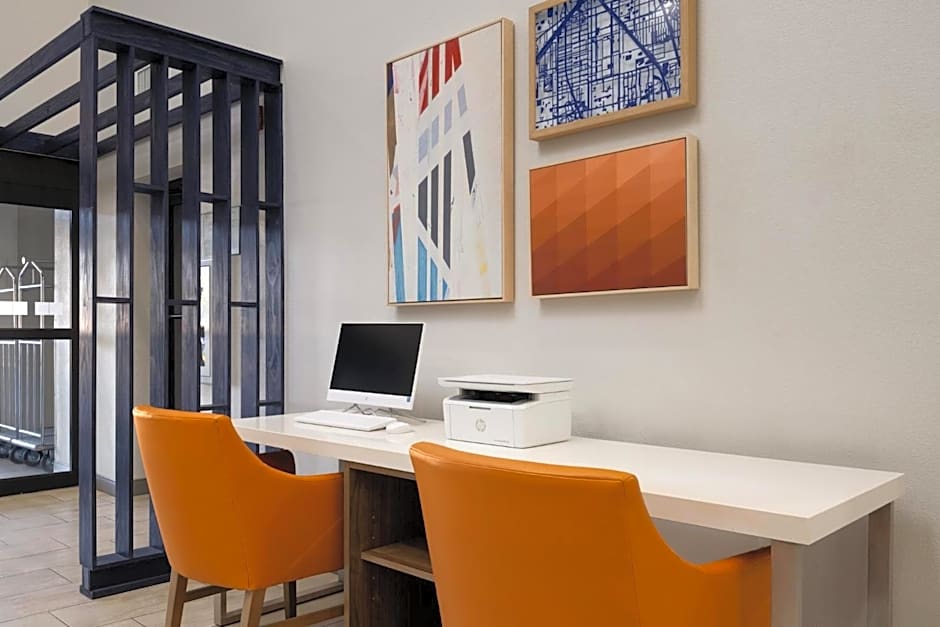 Holiday Inn Express & Suites Sebring By IHG