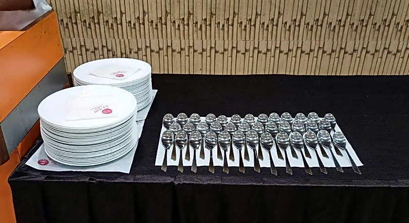 Di Di Hotel Alambagh