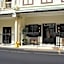 Heeren Palm Suites
