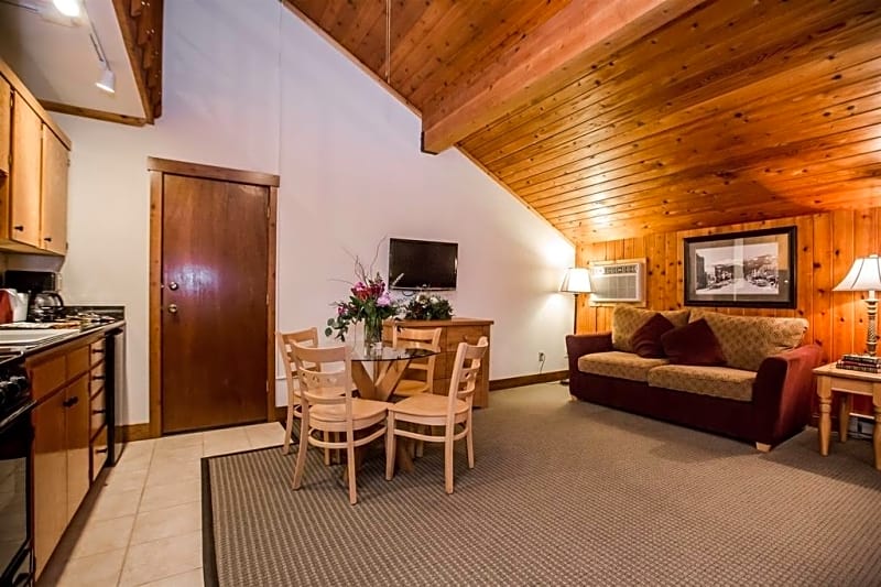 Kandahar Lodge