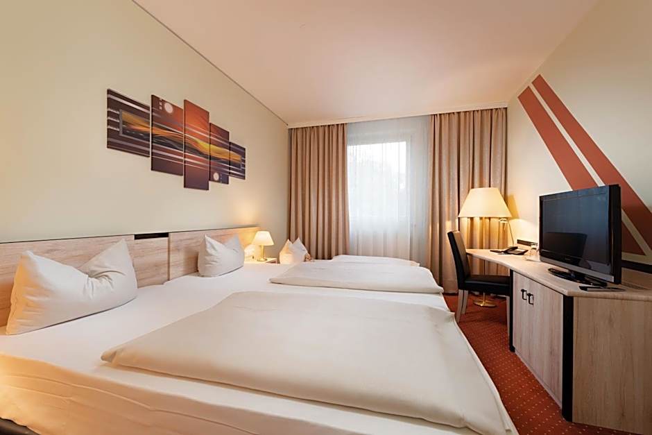 NOVINA HOTEL Sudwestpark
