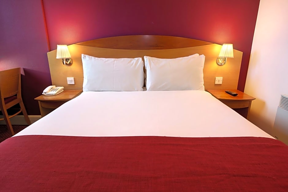 Photo 1 of 15 of Waterloo Hub Hotel and Suites