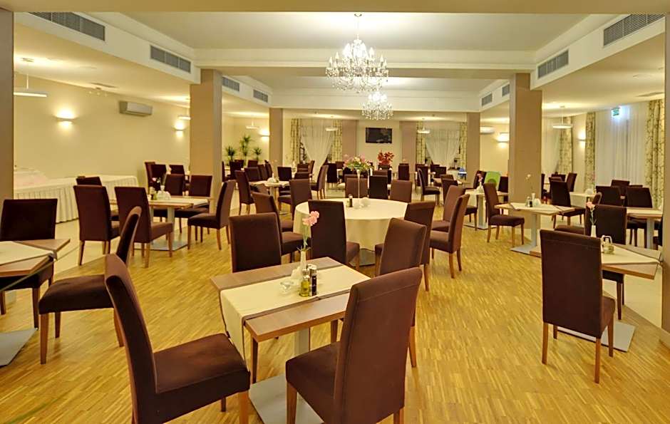 Hotel Camelot