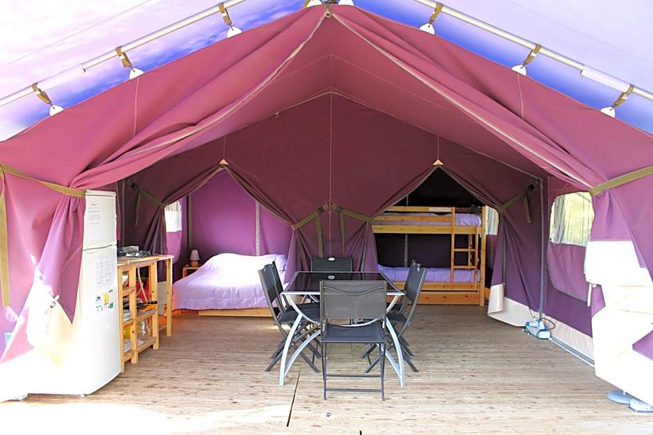 Camping de Matour - ONLYCAMP