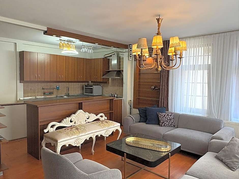 taksim çamdalı suit