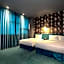 Modern Inn
