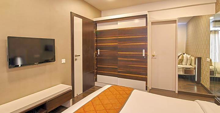 Crest Executive Suites