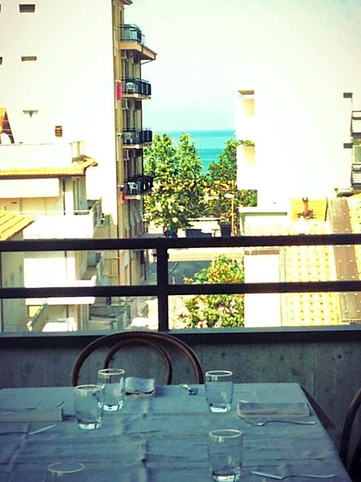 Ristorante Hotel Lucia - 100 mt dal mare