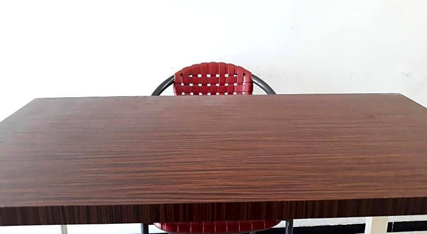 OYO Life 2678 Manyar Guest House