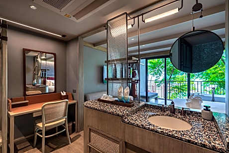 1 Bedroom Suite Pool View Twin Bed