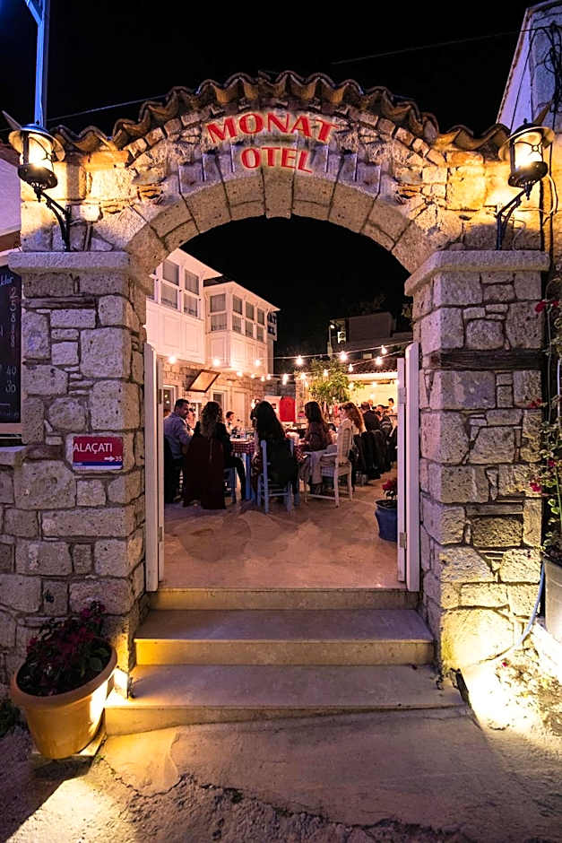 Monat Otel Alaçatı
