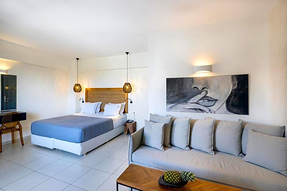 La Stella Suites