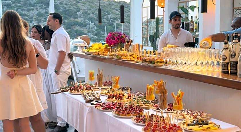 Liman Hotel Gumusluk
