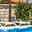 CEMAL ALACATI BUTIK HOTEL