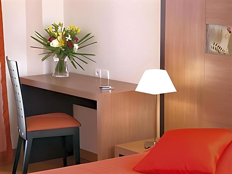 Park & Suites Village Aix-Le Rousset