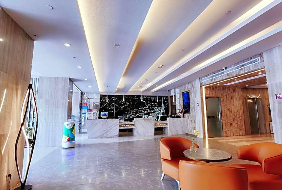 Ibis Styles Nantong Development Zone Shimao Plaza