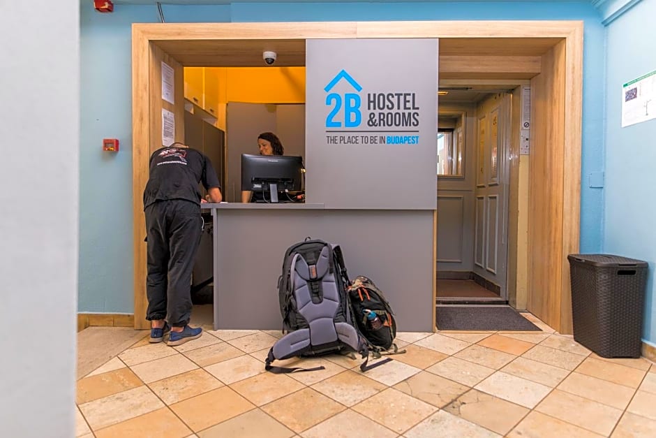 2B Hostel & Rooms