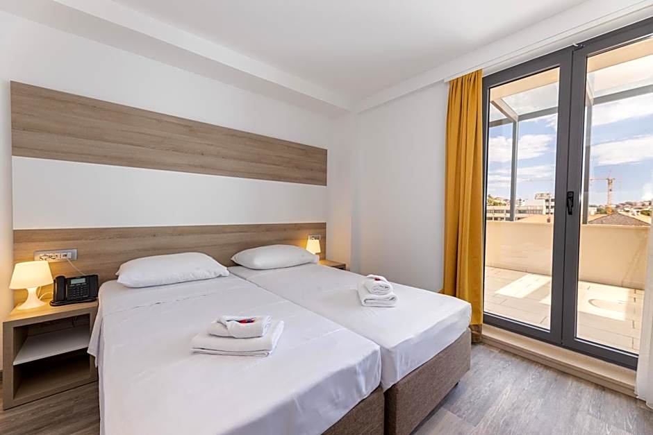 Hostel Sol